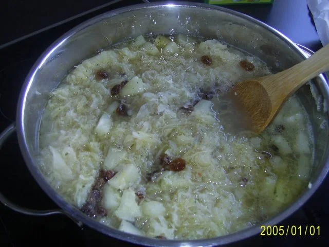 Rezept: Beilage: Deftiger Sauerkrauttopf Beilage: Deftiger Sauerkrauttopf - Rezept