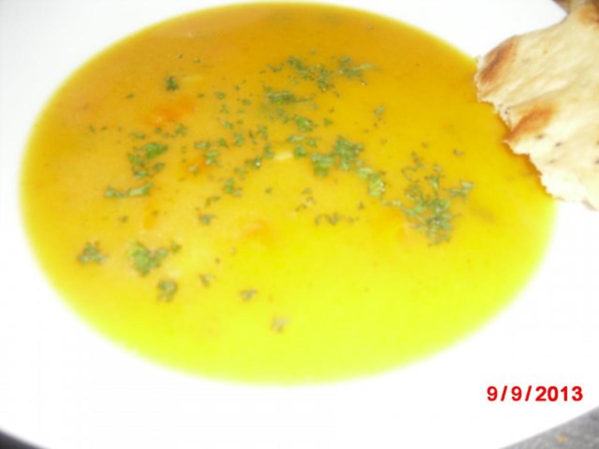 Kürbis-Suppe mit Gemüseeinlage - Rezept Eingereicht von lilly-sue