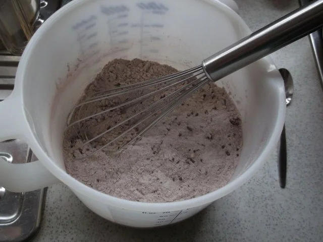 Rezept: Cupcakes "Schwarzwälder Kirsch" Bild Nr. 6 Cupcakes "Schwarzwälder Kirsch" - Rezept - Bild Nr. 6