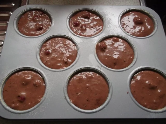 Rezept: Cupcakes "Schwarzwälder Kirsch" Bild Nr. 12 Cupcakes "Schwarzwälder Kirsch" - Rezept - Bild Nr. 12