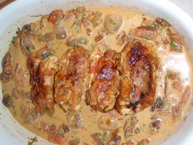 Involtini mit Polentatalern in Tomaten-Champignon Soße - Rezept - Bild Nr. 6