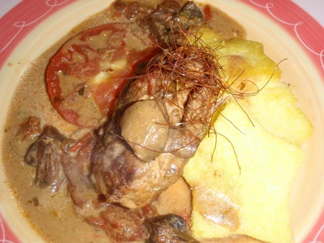 Involtini mit Polentatalern in Tomaten-Champignon Soße - Rezept - Bild Nr. 12