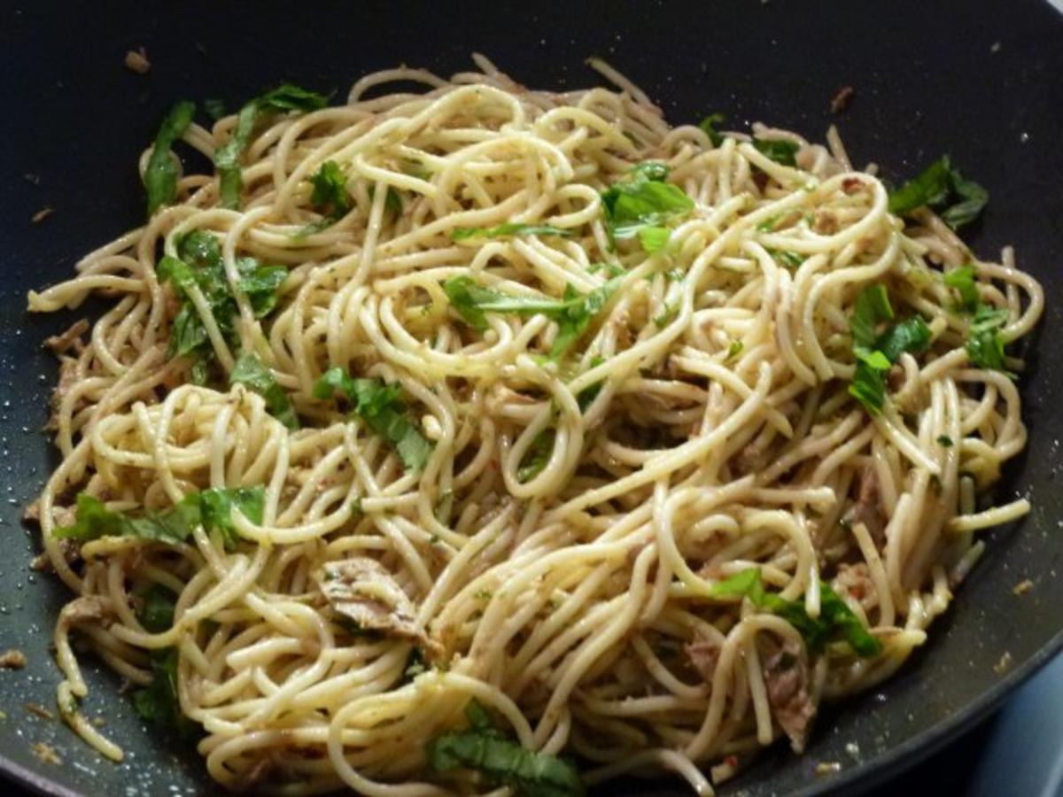 Knoblauch-Spaghetti leicht verschärft - Rezept - Bild Nr. 6