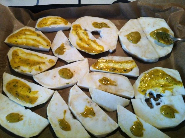 Rezept: Selleriescheiben mit Senf-Kräuterkruste Bild Nr. 3 Selleriescheiben mit Senf-Kräuterkruste - Rezept - Bild Nr. 3