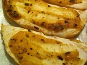 Selleriescheiben mit Senf-Kräuterkruste - Rezept