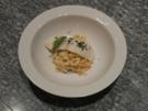 Parfümiertes Heilbuttfilet auf peppigen Tomatenrisotto - Rezept