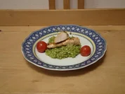 Rezept: Basilikumrisotto mit Kaninchenfilet - Zuvor Tatarpraline und Schinkengrissino Basilikumrisotto mit Kaninchenfilet - Zuvor Tatarpraline und Schinkengrissino - Rezept