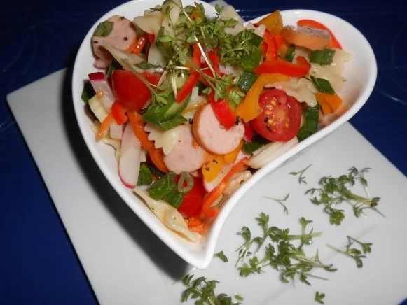 Rezept: Nudelsalat *bunter Herbst* Nudelsalat *bunter Herbst* - Rezept