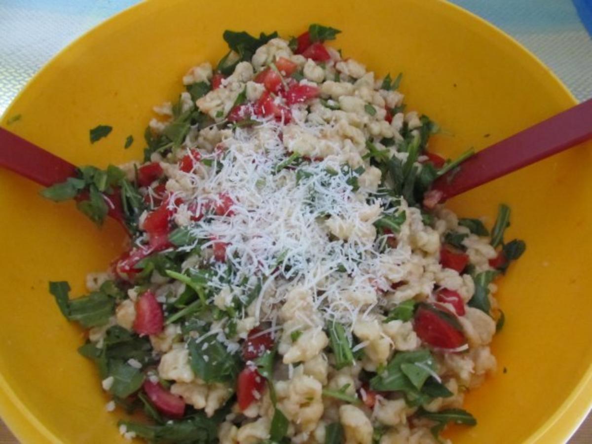Spätzlesalat - 316 kcal/100g