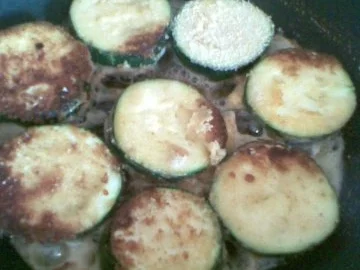 Rezept: Zucchinischnitzel Bild Nr. 2 Zucchinischnitzel - Rezept - Bild Nr. 2