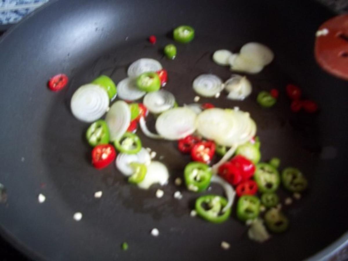 Lachssteak auf Gemüsebett - Rezept - Bild Nr. 2