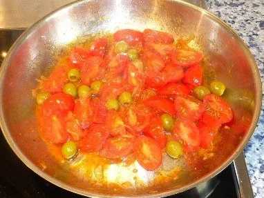 Kabeljau in Salami gebraten mit lauwarmem Tomatensalat - Rezept - Bild Nr. 4