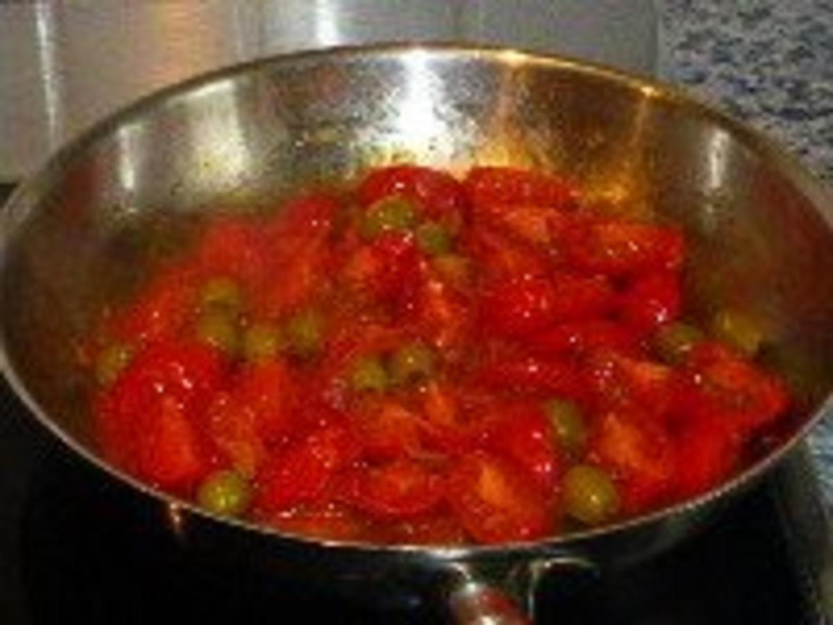 Kabeljau in Salami gebraten mit lauwarmem Tomatensalat - Rezept - Bild Nr. 5