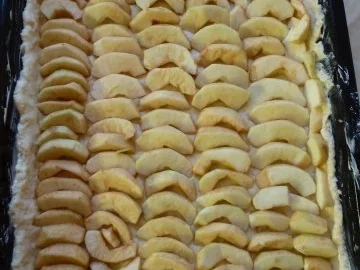 Rezept: Knuspriger Apfel-Nuss-Zimt-Streuselkuchen Bild Nr. 7 Knuspriger Apfel-Nuss-Zimt-Streuselkuchen - Rezept - Bild Nr. 7