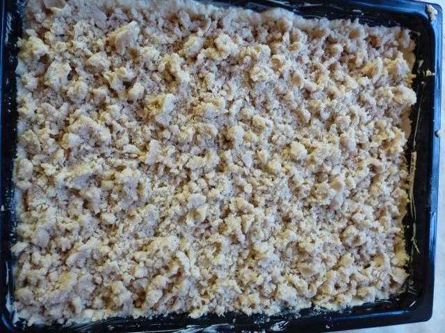 Rezept: Knuspriger Apfel-Nuss-Zimt-Streuselkuchen Bild Nr. 9 Knuspriger Apfel-Nuss-Zimt-Streuselkuchen - Rezept - Bild Nr. 9