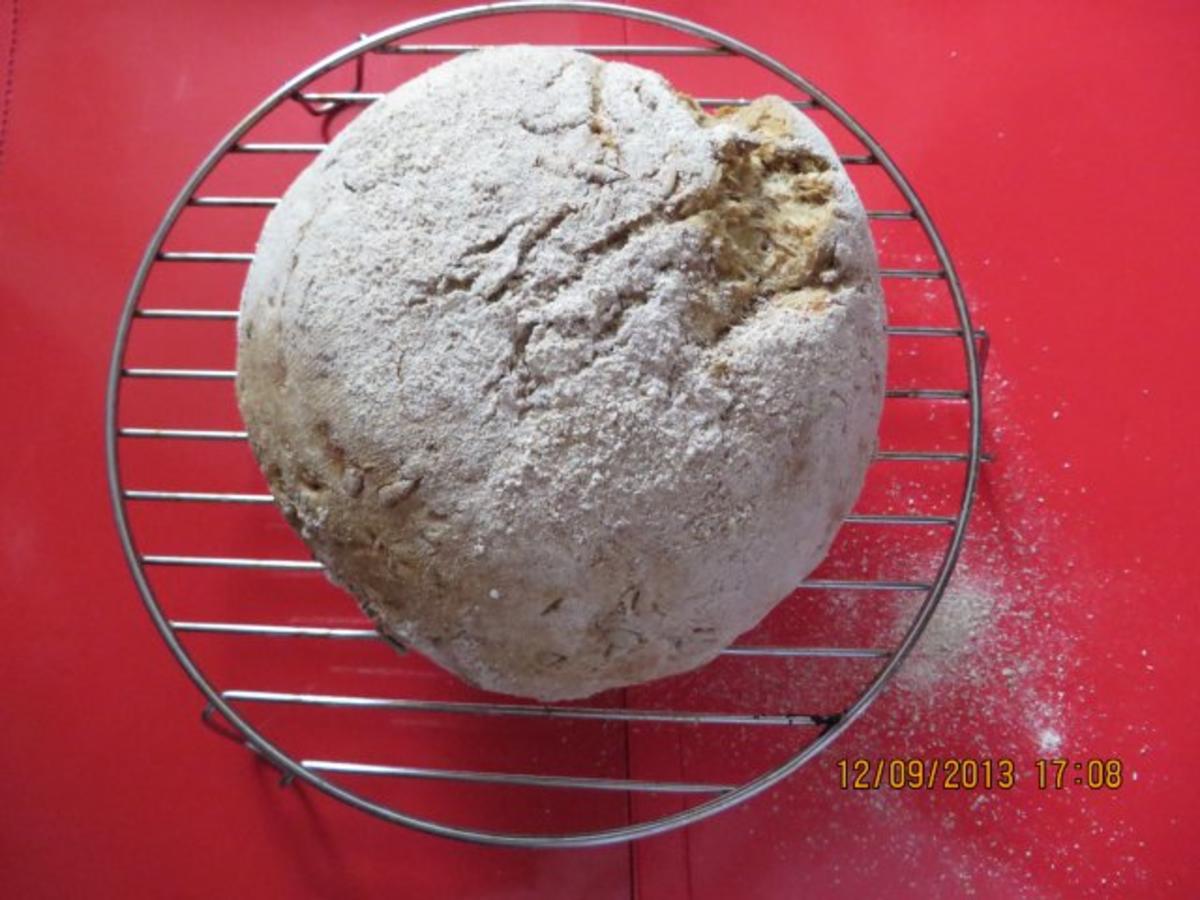 Brot: Dinkelbrot mit Sonnenblumenkernen - Rezept - Bild Nr. 2