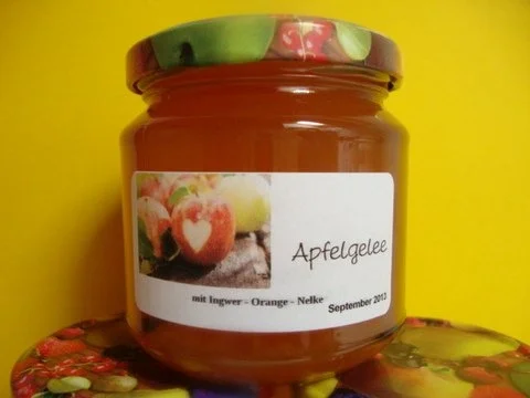 Rezept: Apfelgelee mit Orange und Nelken Apfelgelee mit Orange und Nelken - Rezept