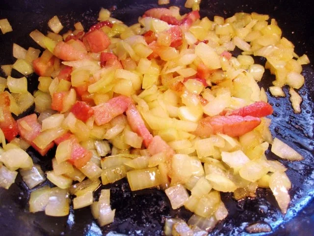 Rezept: Speck-Spätzle mit viel Zwiebeln Bild Nr. 4 Speck-Spätzle mit viel Zwiebeln - Rezept - Bild Nr. 4