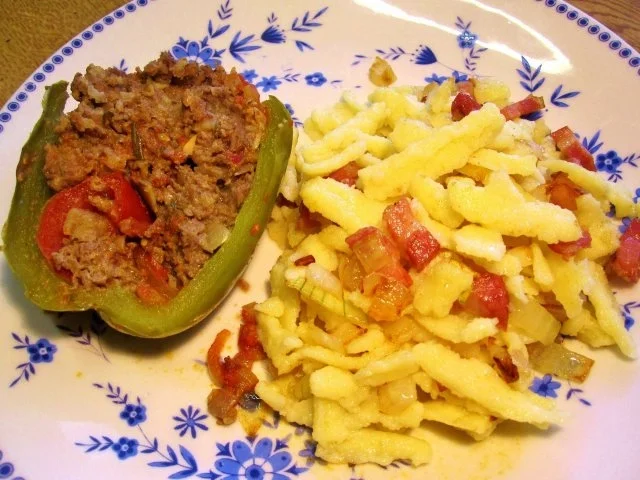 Rezept: Speck-Spätzle mit viel Zwiebeln Bild Nr. 6 Speck-Spätzle mit viel Zwiebeln - Rezept - Bild Nr. 6