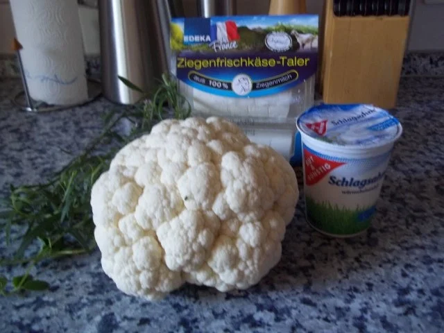 Blumenkohl mit Käse-Kräuter-Soße - Rezept - Bild Nr. 2