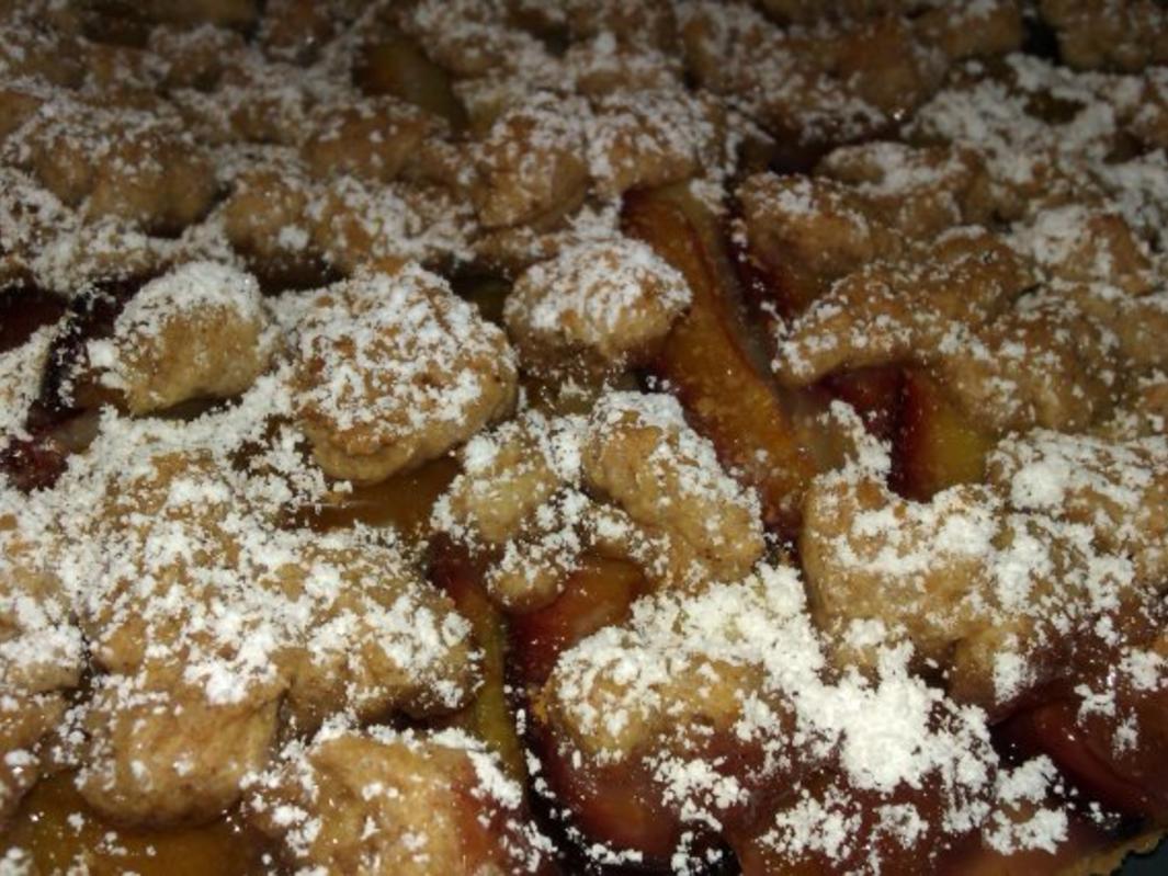 Schneller Zwetschgen-Mirabellenkuchen - Rezept - kochbar.de