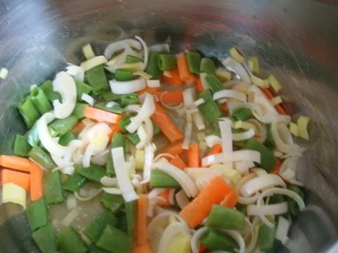 Tomatensuppe mit Gemüsevielfalt - Rezept - Bild Nr. 7