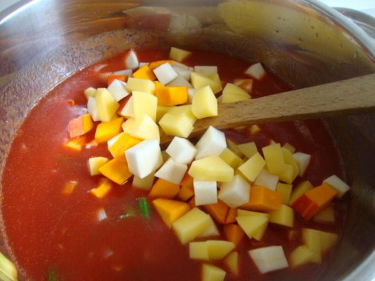 Tomatensuppe mit Gemüsevielfalt - Rezept - Bild Nr. 9