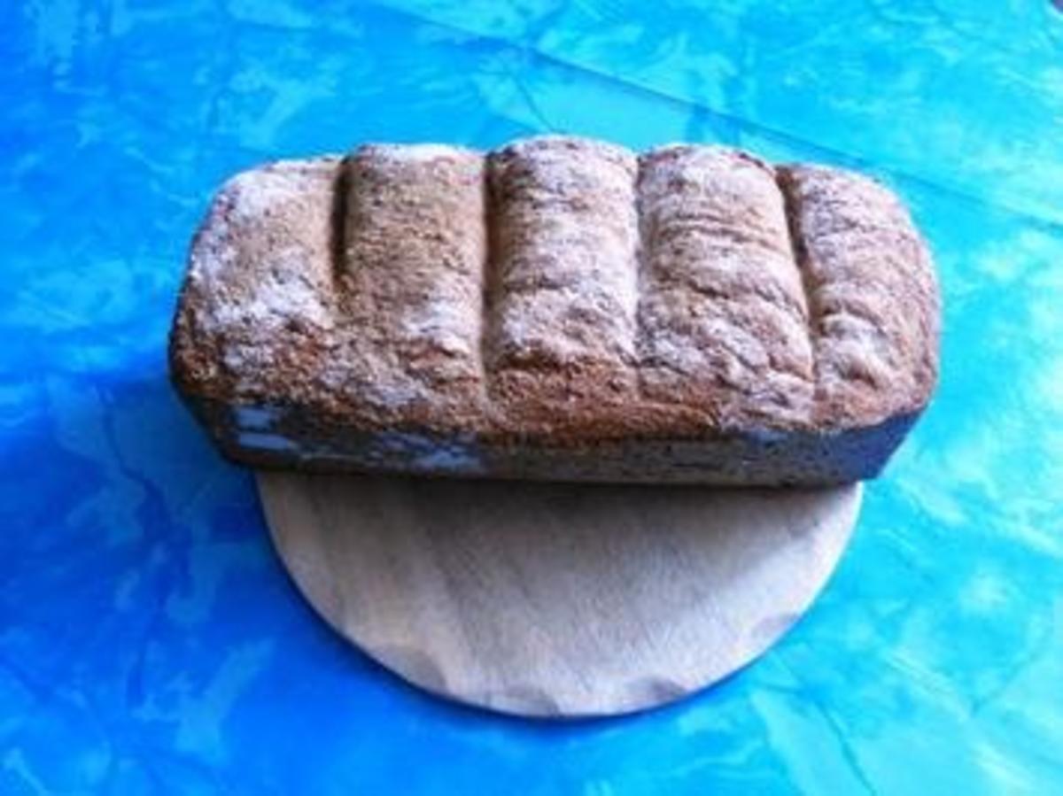 Brot:Dinkel-Vollkornbrot - Rezept - Bild Nr. 2