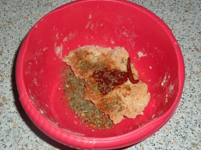 Pikantes Käsegebäck: Würzige Pizza-Kräcker & scharfe Chili-Rosmarin-Kräcker - Rezept - Bild Nr. 3