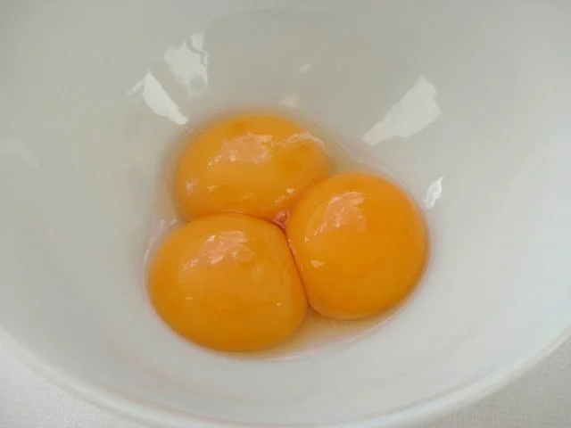 Saftige Zwetschgen - Pfannkuchen mit Joghurt - Zimtcreme - Rezept - Bild Nr. 5