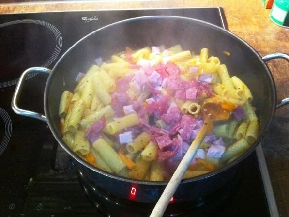 Rezept: Michis Schnelle Nudeln Bild Nr. 3 Michis Schnelle Nudeln - Rezept - Bild Nr. 3