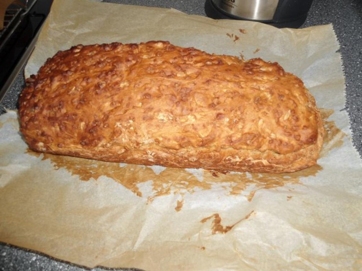 Vollkorn-Nussbrot - Rezept mit Bild - kochbar.de