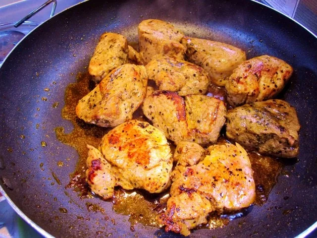 Rezept: Marinierte Filet-Medaillons auf Paprikagemüse Bild Nr. 6 Marinierte Filet-Medaillons auf Paprikagemüse - Rezept - Bild Nr. 6