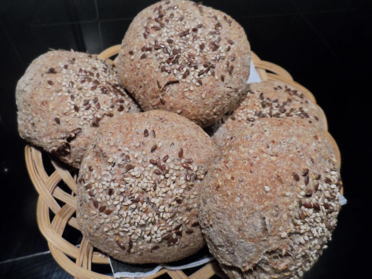 Rezept: BiNe` S DINKELBRÖTCHEN Bild Nr. 2261 BiNe` S DINKELBRÖTCHEN - Rezept - Bild Nr. 2261