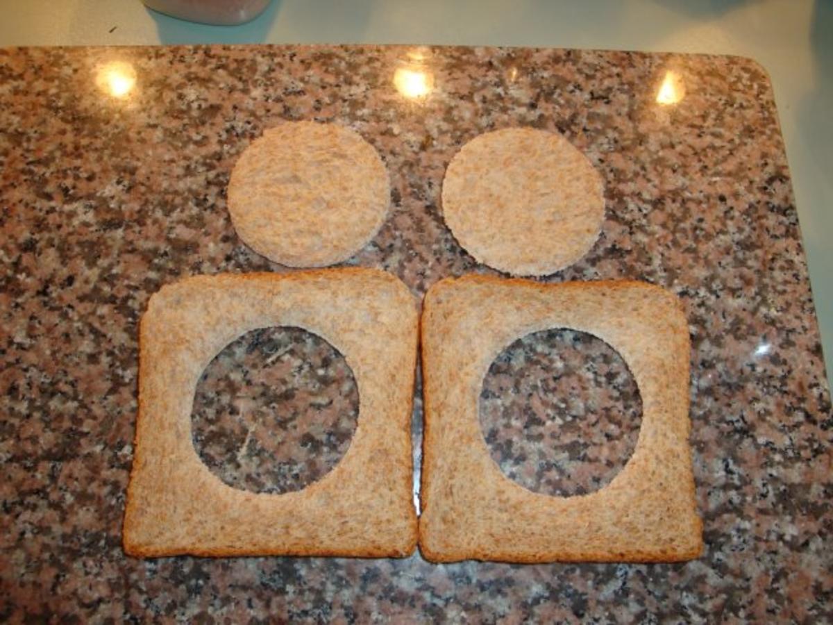 Ei im Nest oder einfach Eiertoast - Rezept - Bild Nr. 3