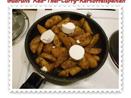 Kartoffeln: Red-Thai-Curry-Kartoffelspalten mit Ziegenkäse - Rezept - Bild Nr. 6