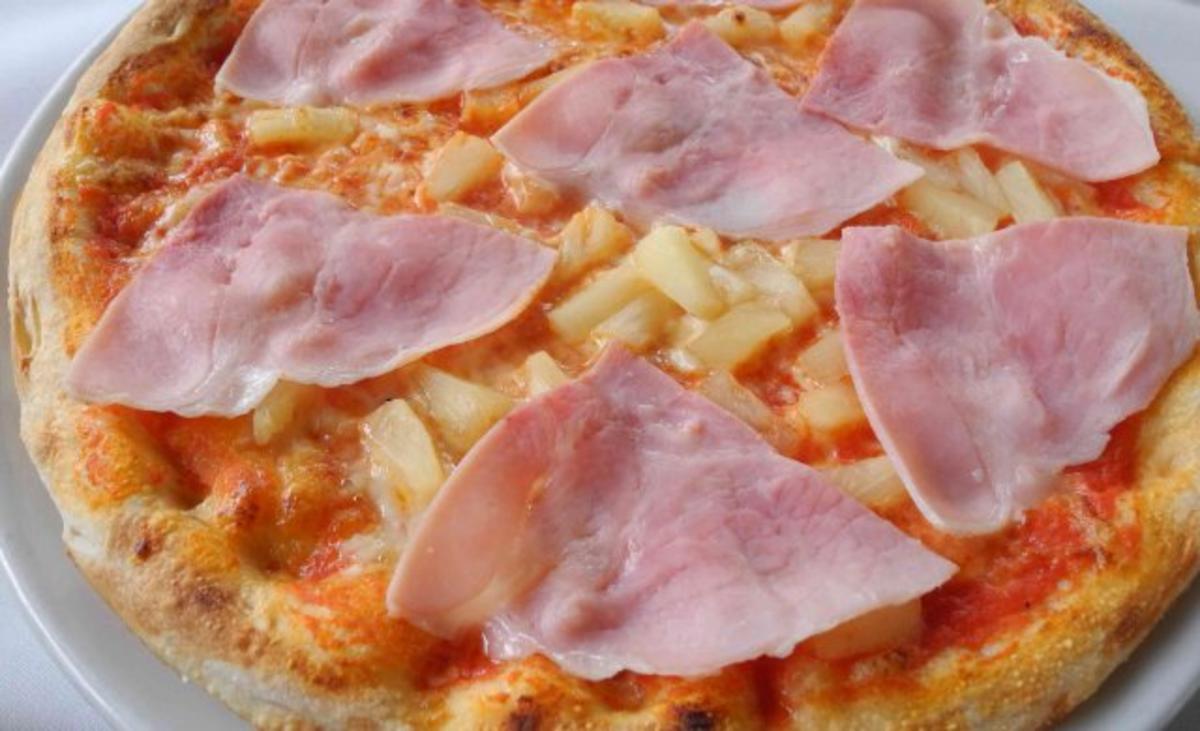 Pizza mit Kochschinken und Ananas - Rezept - Bild Nr. 4