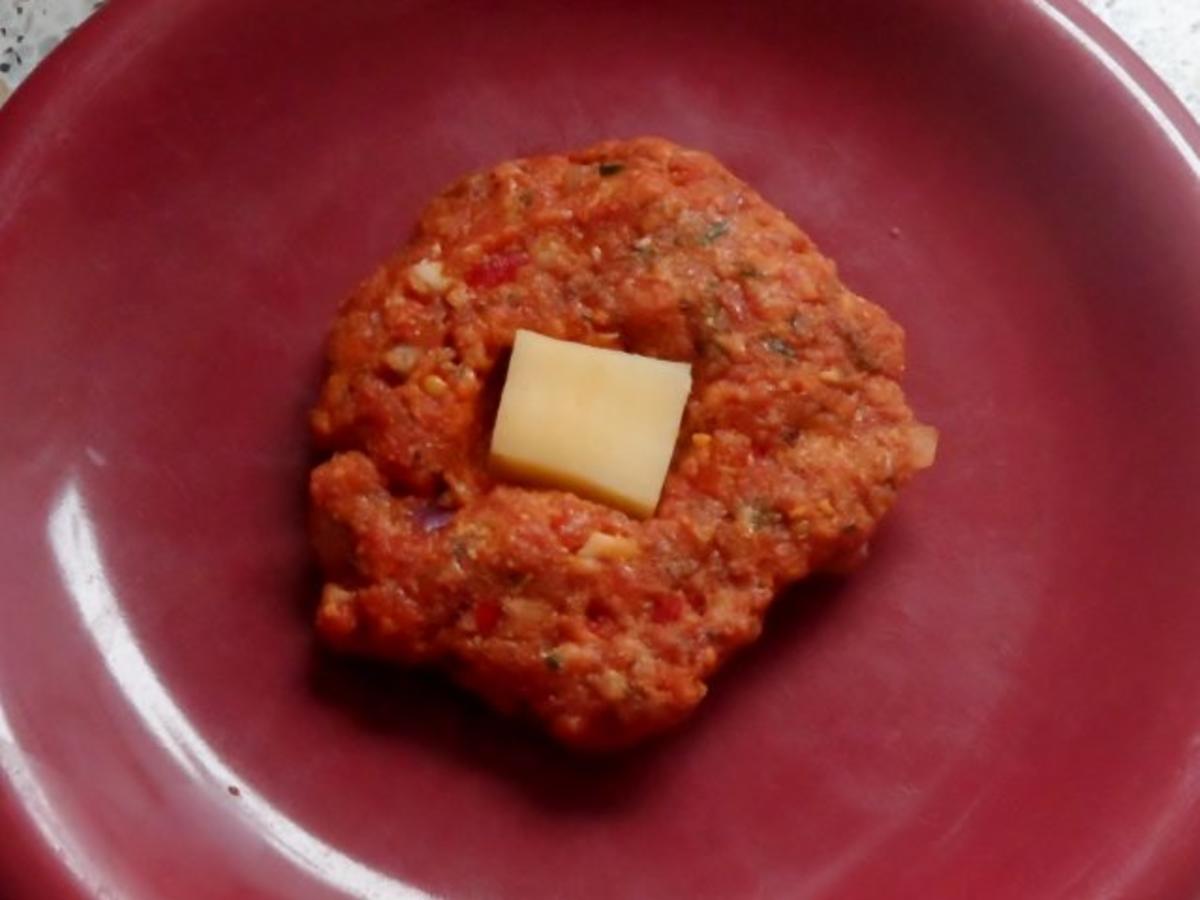 Herzhafte Kräuter Paprika Frikadellen - einfach - 323 kcal/100g