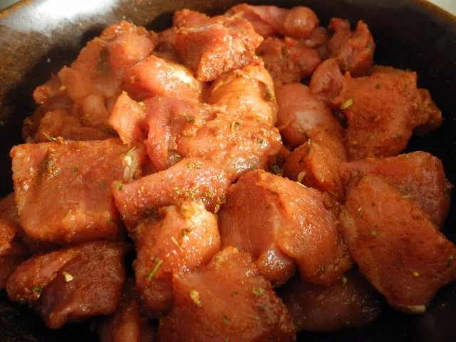 Gulasch : Zwiebel - Erbsen - Gulasch...aus dem kleinen Zaubertopf* - Rezept - Bild Nr. 9