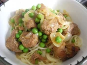 Gulasch : Zwiebel - Erbsen - Gulasch...aus dem kleinen Zaubertopf* - Rezept