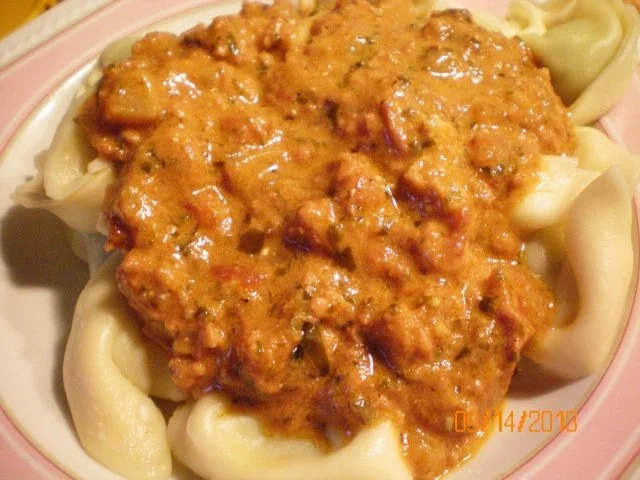 Pasta:Tortellini mit Tomatensoße - Rezept