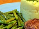 Erdnussbouletten, Kartoffel-Knoblauch-Püree, Butterbohnen - Rezept