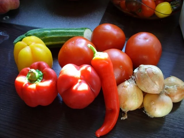 Rezept: Vorrat: Tomaten-Paprika-Ketcup Bild Nr. 2 Vorrat: Tomaten-Paprika-Ketcup - Rezept - Bild Nr. 2