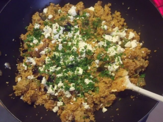 Bulgurpfanne mit frischem Topping - Rezept - Bild Nr. 5