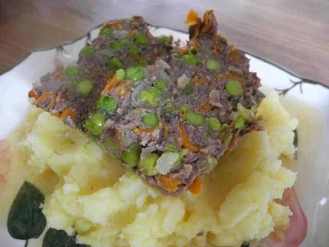 Hackfleisch : Gemüsehack auf Kartoffelmus (Kartoffelbrei) - Rezept - Bild Nr. 2