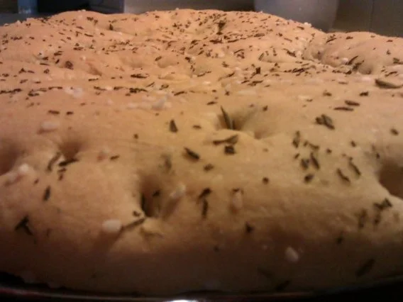 Rezept: Dinkel-Focaccia Bild Nr. 2 Dinkel-Focaccia - Rezept - Bild Nr. 2