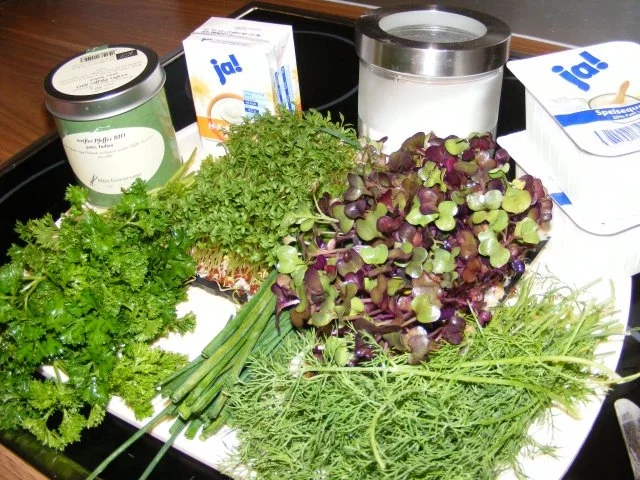 Rezept: Folienkartoffel mit Kräuterquark Bild Nr. 2 Folienkartoffel mit Kräuterquark - Rezept - Bild Nr. 2