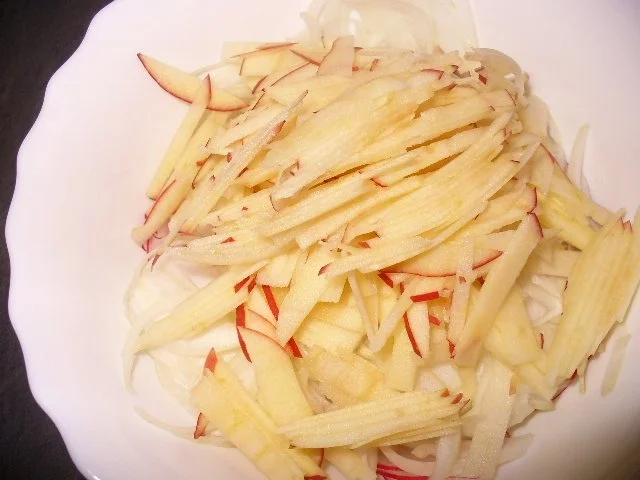 Rezept: Zwiebelsalat Bild Nr. 4 Zwiebelsalat - Rezept - Bild Nr. 4