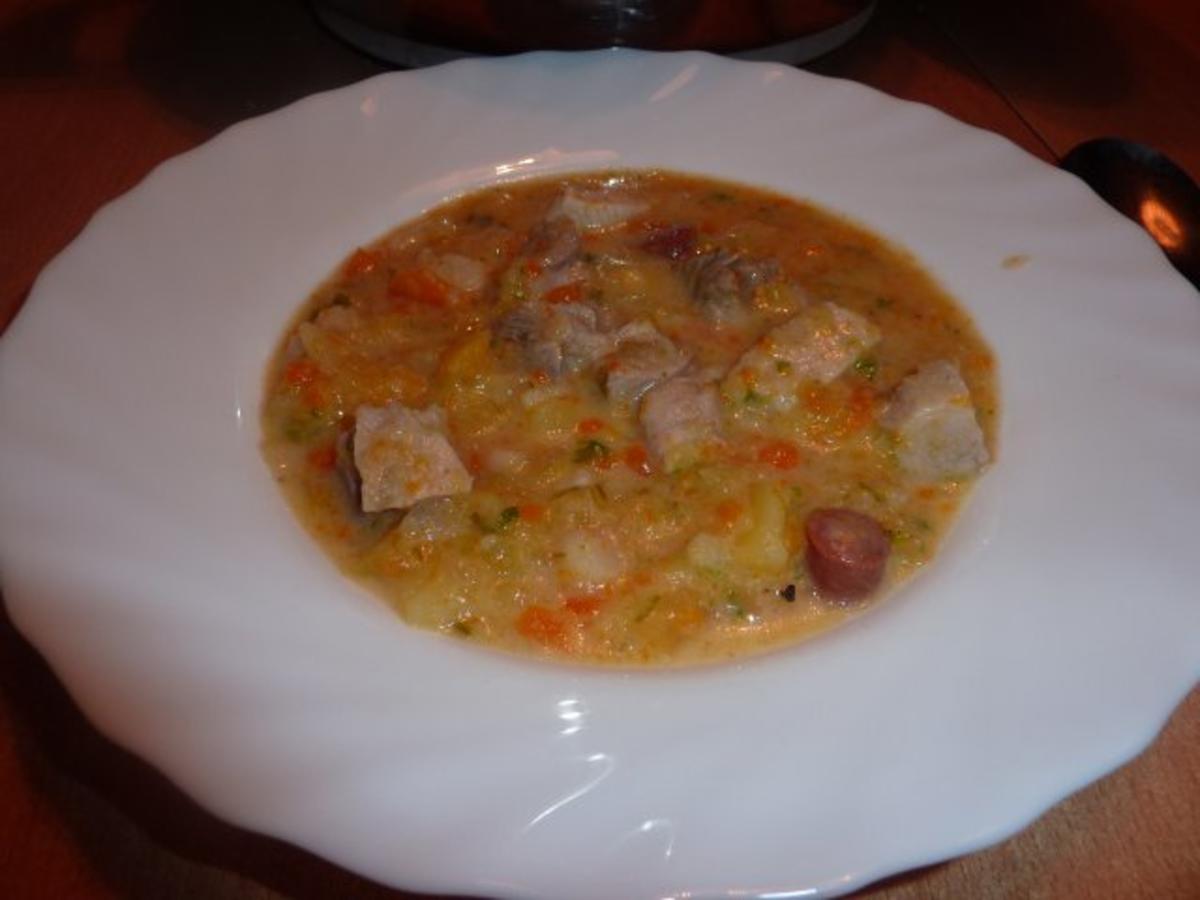 Bilder für Suppen: Kartoffel-Steckrübensuppe - Rezept