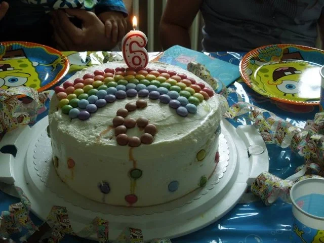 Rezept: Regenbogentorte Bild Nr. 2 Regenbogentorte - Rezept - Bild Nr. 2